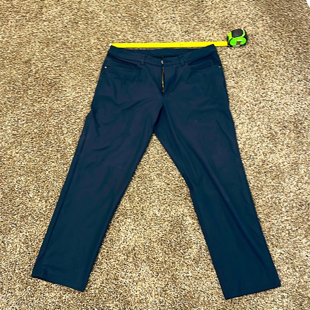 Men’s Navy Blue Lululemon ABC classic fit 34x30 pants! Great condition 28.5”long